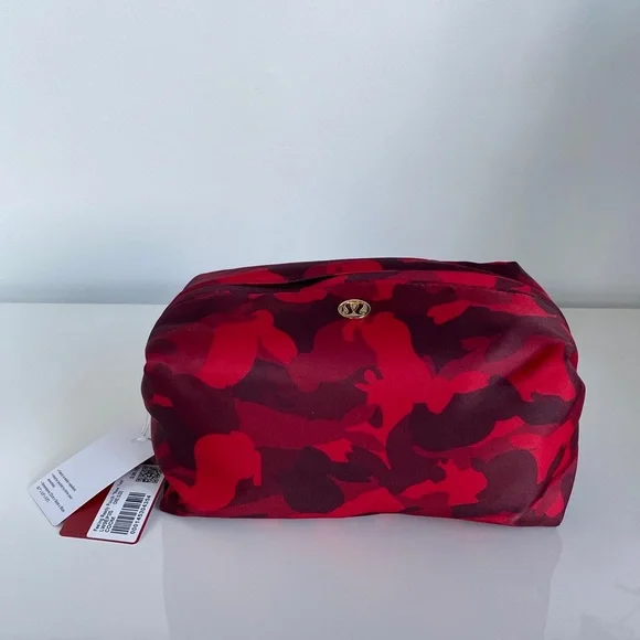 SOLD Lululemon New Year Feeling Ready Pouch Rabbit All Over Print Red Multi NWT - Picture 7 of 16